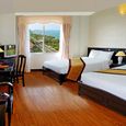 Phòng Deluxe - The Light Hotel