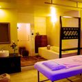 Khách sạn Quốc Tế