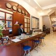 Lễ tân - Khách sạn Hà Nội Lucky Queen ( Moonshine Palace Hotel)