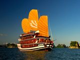 Khách sạn Hạ Long