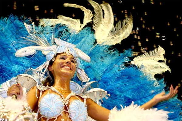 Tưng bừng lễ hội Rio Carnival ở Brazil 8