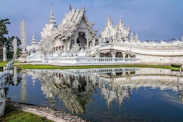Chiêm ngưỡng ngôi đền trắng tuyệt đẹp của Thái Lan 1