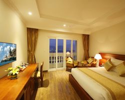 Khách sạn Nha Trang Palace