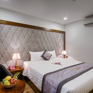 Khách sạn Royal Charm Đà Nẵng