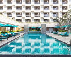 Khách sạn Holiday Inn Bangkok