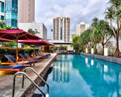 Khách sạn Park Plaza Bangkok Soi 18