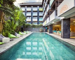 Khách sạn Tijili Seminyak Bali