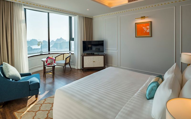 FLC Hạ Long Bay Golf Club & Luxury Resort 5 sao