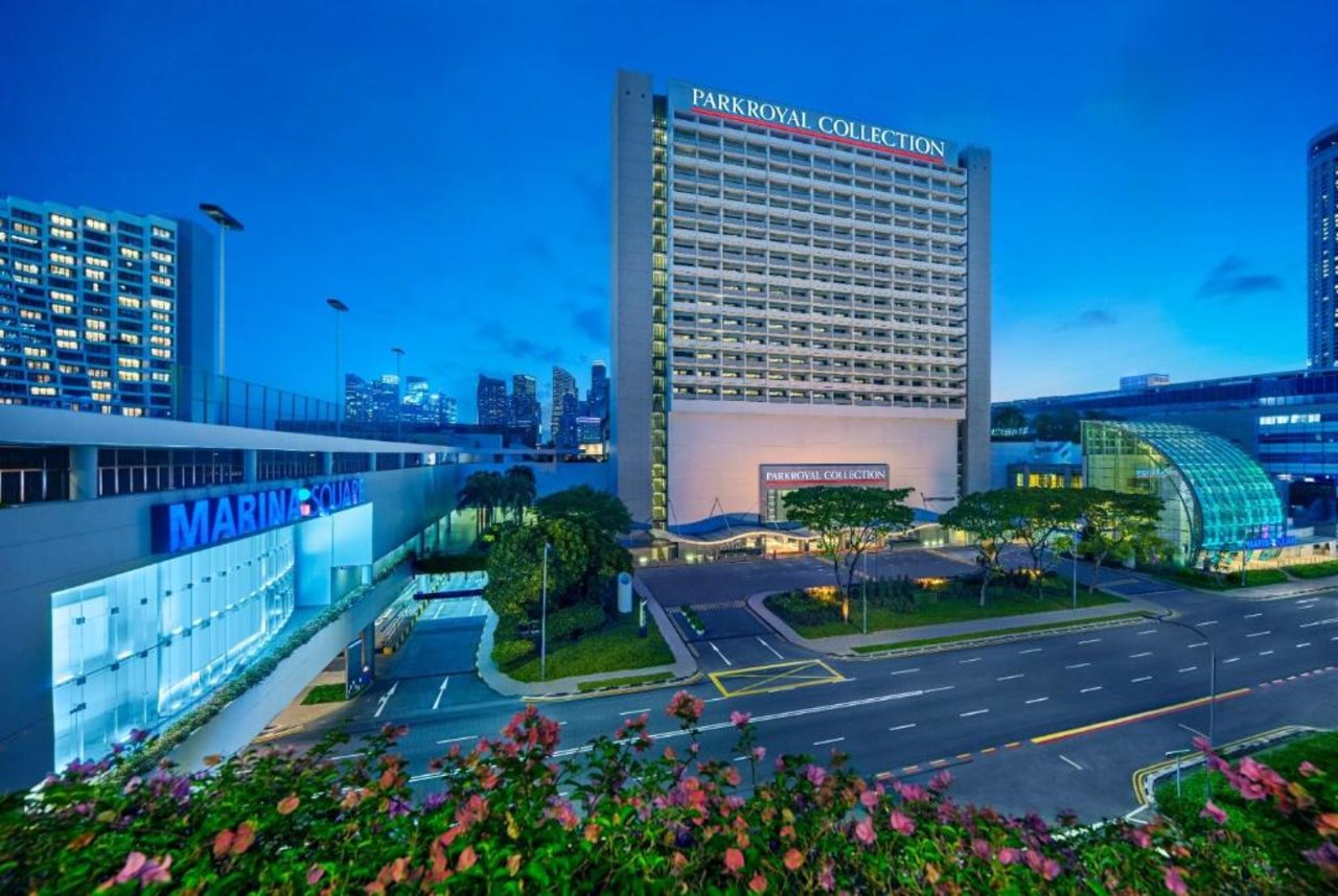 Khách sạn PARKROYAL COLLECTION Marina Bay Singapore (tên cũ Marina Mandarin Singapore)