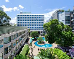Khách sạn The Bayview Pattaya