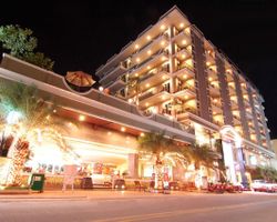 Khách sạn LK Royal Suite Pattaya