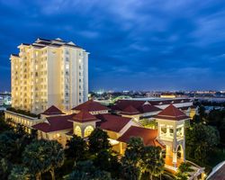 Khách sạn Sofitel Phnom Penh Phokeethra