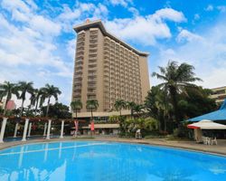 Khách sạn Century Park Manila
