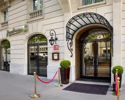 Khách sạn Radisson Blu Champs Elysees