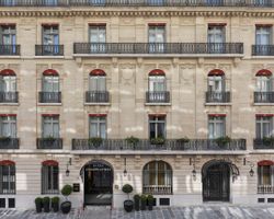 Khách sạn La Clef Champs-Elysees Paris by The Crest Collection