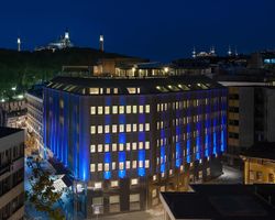 Khách Sạn DoubleTree by Hilton Istanbul Sirkeci