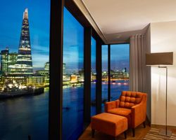 Khách Sạn Cheval Three Quays London