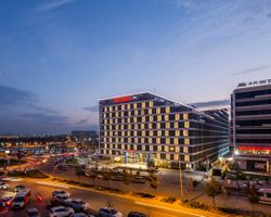 Khách sạn Hampton by Hilton Istanbul Kurtkoy