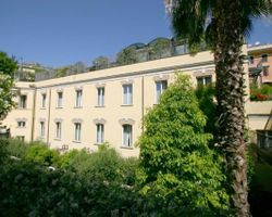 Khách sạn Ateneo Garden Palace Rome