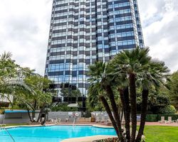 Khách Sạn Hilton Los Angeles Universal City