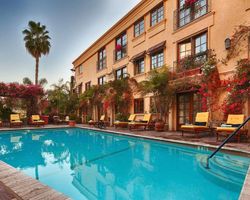 Khách sạn Best Western Plus Sunset Plaza Los Angeles