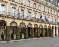 Khách sạn Le Meurice Paris