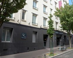 Khách sạn Saint-Charles Paris