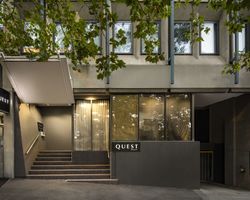 Khách sạn Quest Jolimont Melbourne