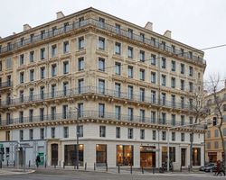 Khách sạn NH Collection Marseille