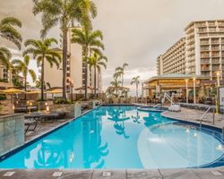 Khách sạn Embassy Suites by Hilton Waikiki Beach Walk Hawaii