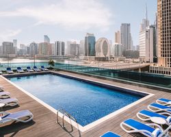 Khách sạn Radisson Blu Dubai Canal View