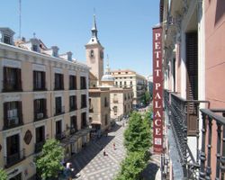 Khác sạn Petit Palace Arenal Madrid