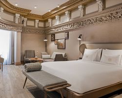 Khách sạn Circulo Gran Via, Autograph Collection Madrid