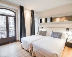 Khách sạn Petit Palace Chueca Madrid
