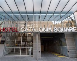 Khách sạn Catalonia Square