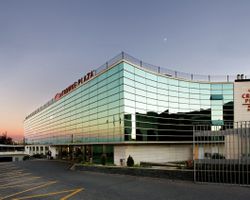 Khách sạn Crowne Plaza Madrid Airport