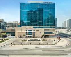 Khách sạn DoubleTree by Hilton Dubai Business Bay