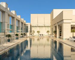 Khách sạn Sheraton Grand Dubai
