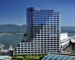 Khách sạn Fairmont Waterfront Vancouver