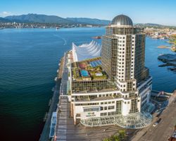 Khách sạn Pan Pacific Vancouver