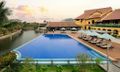 Emeralda Resort Tam Cốc - Hồ bơi