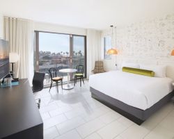 Khách sạn Erwin Los Angeles