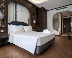 Khách sạn Paradise Suites Nguyễn Khuyến - Hà Nội