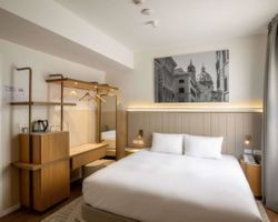 Khách sạn Cosmopolita Rome, Tapestry Collection by Hilton