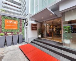 Khách sạn On8 Sukhumvit Nana by Compass Hospitality Bangkok