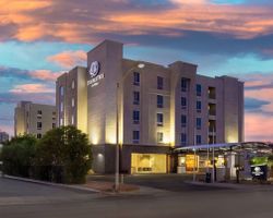 Khách sạn DoubleTree by Hilton Las Vegas East Flamingo