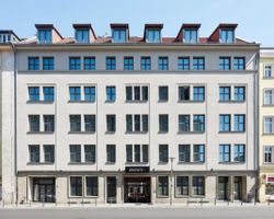 Khách sạn Catalonia Berlin Mitte