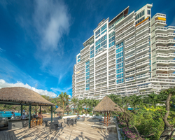 Khách sạn Andaman Beach Suites Phuket