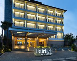 Khách sạn Fairfield by Marriott Bali Legian