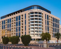 Khách sạn DoubleTree by Hilton Doha Downtown